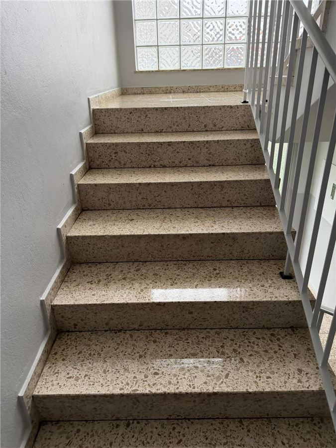 Gereinigtes Treppenhaus bei einem Privatkunden